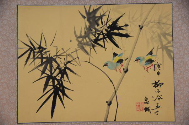 1980年柳子谷设色竹雀图纸本镜片