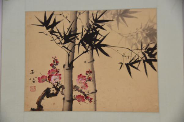 20世纪70年代柳子谷设色梅竹图纸本镜片